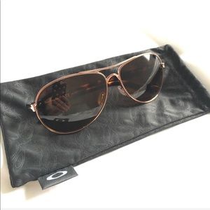 Oaskley Polarized Rose Gold Sunglasses